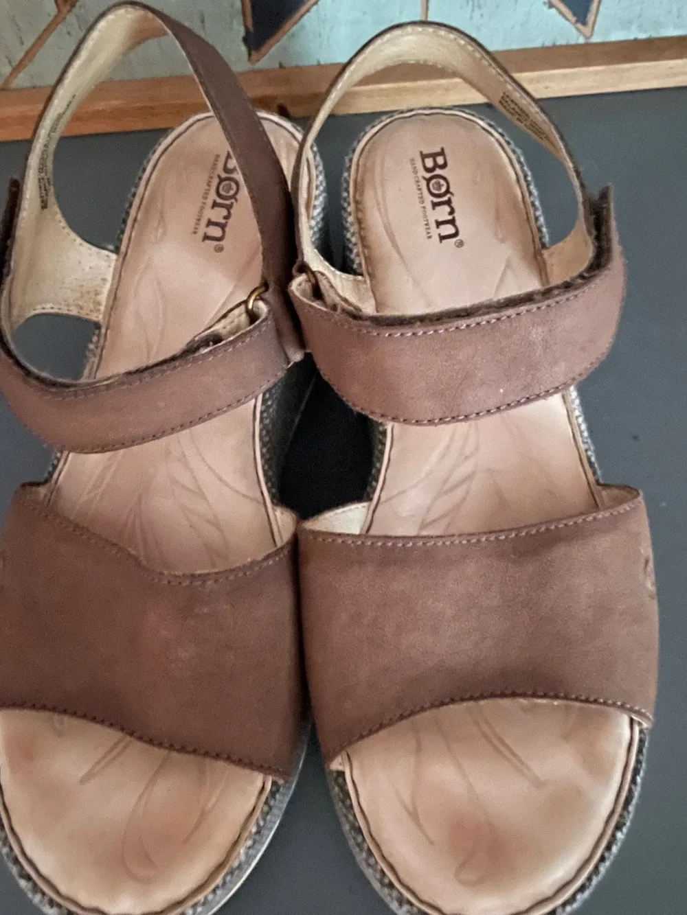 Born Lucee Brown Nubuck Leather Platform Wedge Sandals Hook & Loop 9M